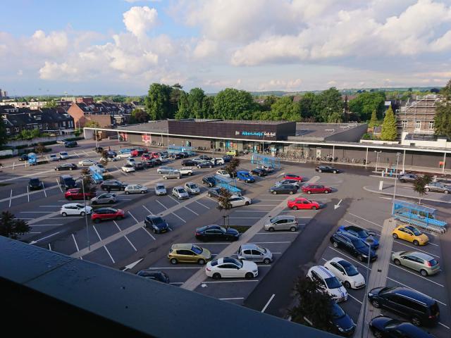 Parkeerkaart/ plaats te huur parkeerplaats Scharne